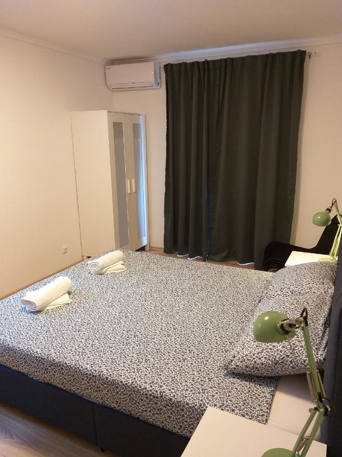 Double Room Njivice 17010A Екстер'єр фото